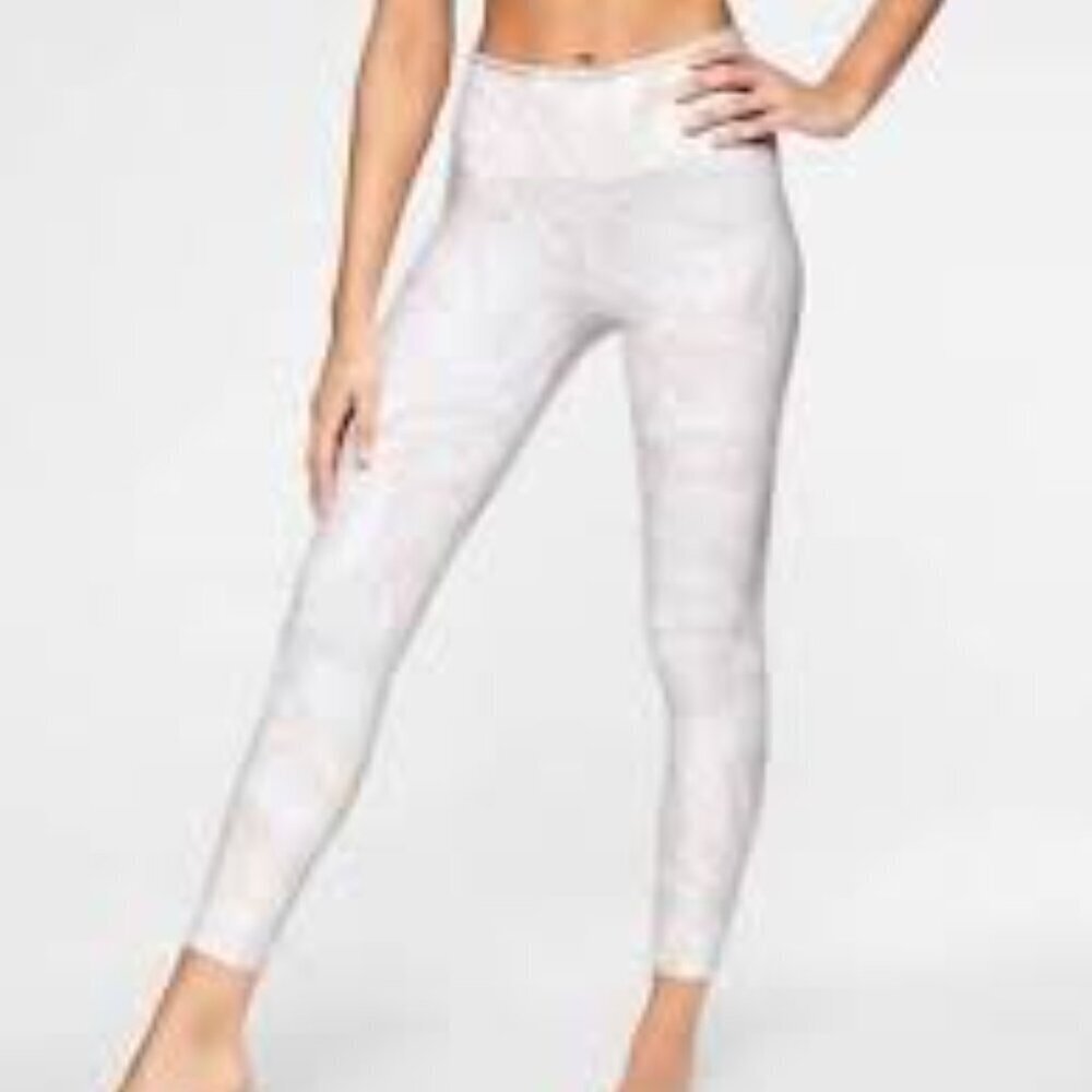 Athleta High Rise Chaturanga 7/8 Leggings  Women’s Size Medium